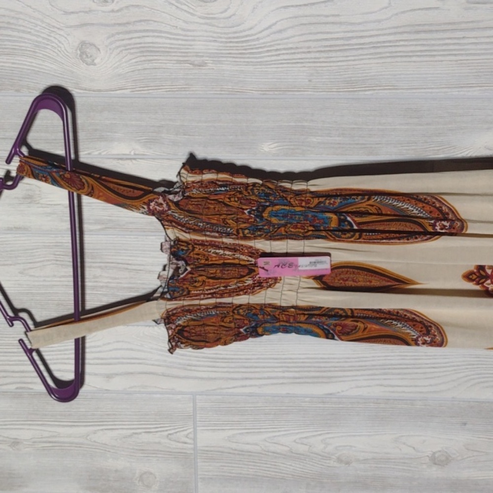 Pretty Silk Dress - Picture 8 of 11